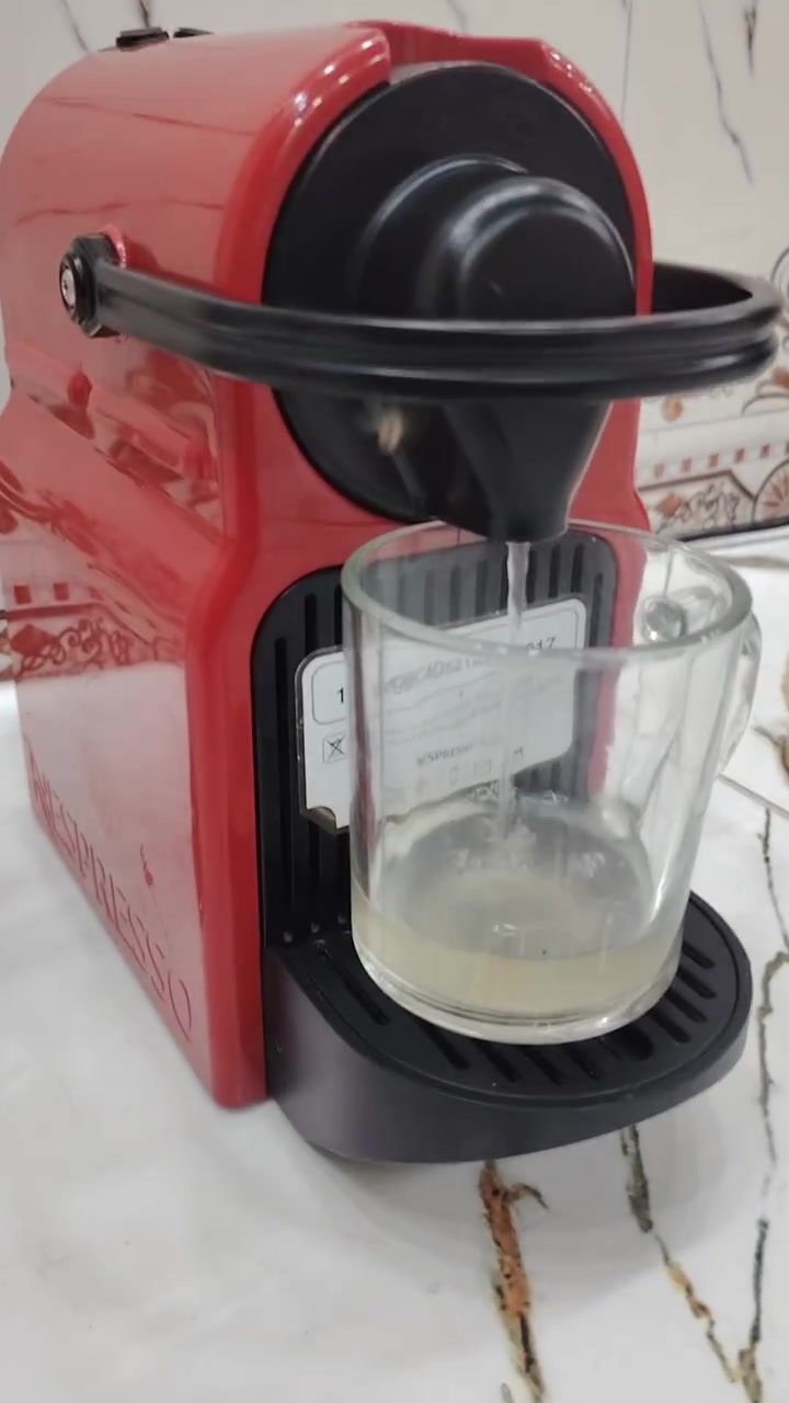 مكينة قهوه ديلونجي كبسولة اسبريسو مع ستاند دواره سل سستيل باله تريد تفضل موجود توصيل كل العراق
*********** واتساب فقط
