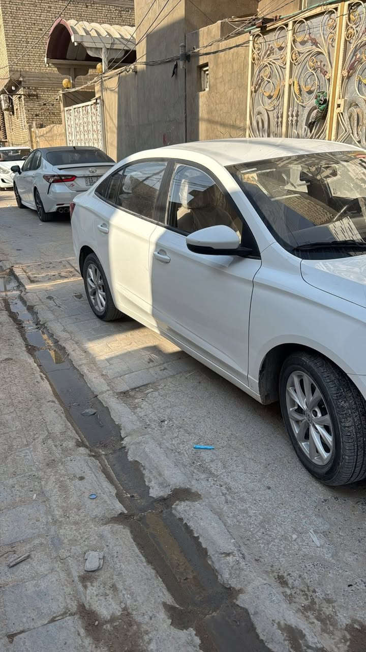 سياره mg5موديل ٢٠٢٥  ماشيه ٣٠الف  مكفوله فقط ضربه خفيفه في الجنطه السعر مناسب   
***********
