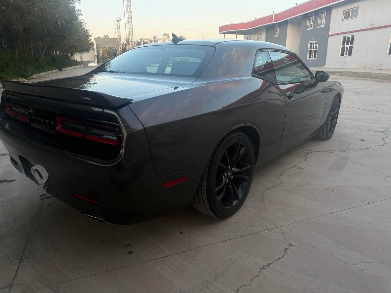 جالنجر 2018 sxt plus black top
فول مواصفات 
رادار واستيرن وكشن تدفئة تبريد شاشة كبير سلايت 
وكير شفتات وحساس
ضرر بونيد وجامرلغ بلخارج واهنا جامرلغ ثاني بس صبغ
محرك 3600 شرط مامفتوح ماشي ٨١ ميل بسمي بطاقة بنزين بي سعر ١٧٤ كركوك, العراق


**إذا كنت صاحب هذا الإعلان وتريد حذفه لأي سبب، رجاءا أرسل رسالة إلى الدعم الفني**