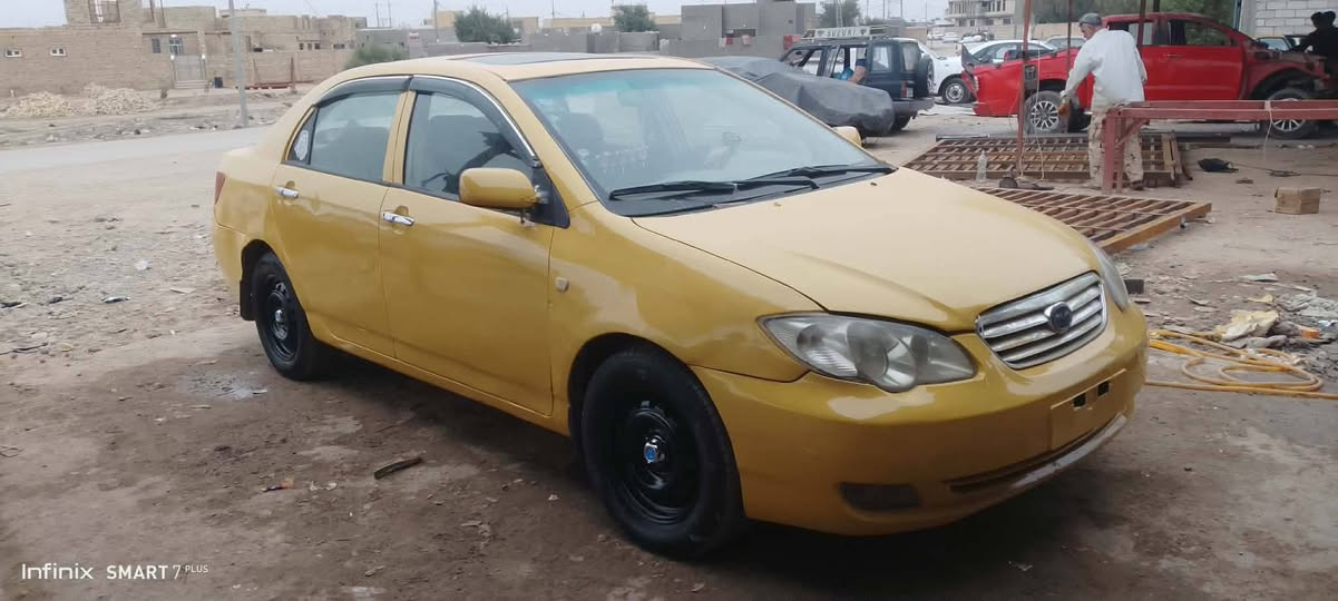 سلام عليكم بيوايدي F3موديل 13 رقم قادسيه مصفره
غرامات وهئيه مصبوغه حزام لجماليه سياره حلوه

 داخل جديد كير ومحرك شرط حداديه تخم تاير سياره جاهزه مالكها جيراني الاستفسار اتصل ***********
