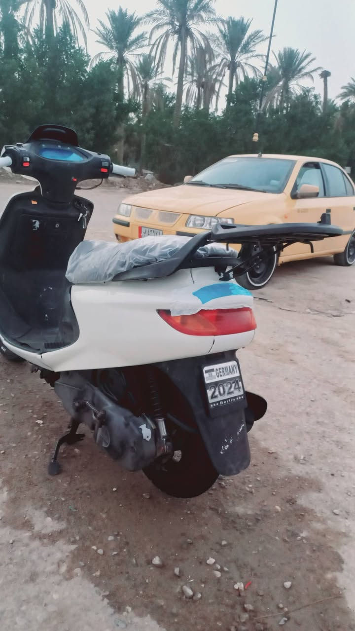 السلام عليكم دراجه فراشه للبيع فحل دسك مكينه نعومه فول شلعه ومعدل تخبل كهربائيات كله شغاله اشاير لايت هورن نكره سلف سعر 425 وبيه مجال بسيط عنوان دوانيه قضاء السدير ***********
