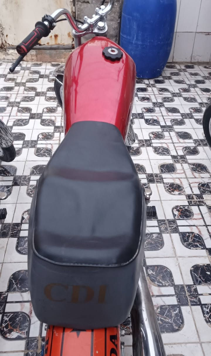 السلام عليكم دراجه  أدوات  نامه شلامجه 21 ما مفتوح تعميره 26 دراجه كامله مكمله مانقصها برغي المكان بصره قضاء المدينه منطقه أم الشويج السعر 625وبيه مجال الرقم***********
