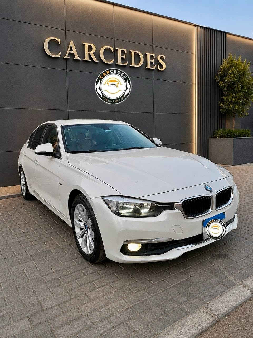 🚗 الماركة والموديل: BMW F30 318
📅 سنة الصنع: 2016
🌠 الفئه : اعلي فئه
🔧 سعة المحرك: 1600cc
⚙️ ناقل الحركة: /  اتوماتيك 
🎛️عداد :   ……190.000….. كم

🎨 حالة الدهان: فبريكه بره و جوه عدا اجزاء بسيطه بالاجناب
🏵️ الكماليات :جميع الكماليات تعمل بكفاءة
🧾 الترخيص: ساري حتى / 7/2026 و يمكن تجديد سنه
🏢 وحدة المرور: … القاهره

🏵️ تفاصيل اخري :
📍 مكان المعاينة: حدائق القبة  

(قابل للتفاوض عند وقت التنفيذ فقط)  

🔍 الحالة العامة:  
✅ الموتور: حالة جيدة  
✅ الفتيس: حالة جيدة  
✅ العفشة: حالة جيدة  
✅ الصالون: حالة جيدة  
01007985437 القاهرة, مصر


**إذا كنت صاحب هذا الإعلان وتريد حذفه لأي سبب، رجاءا أرسل رسالة إلى الدعم الفني**