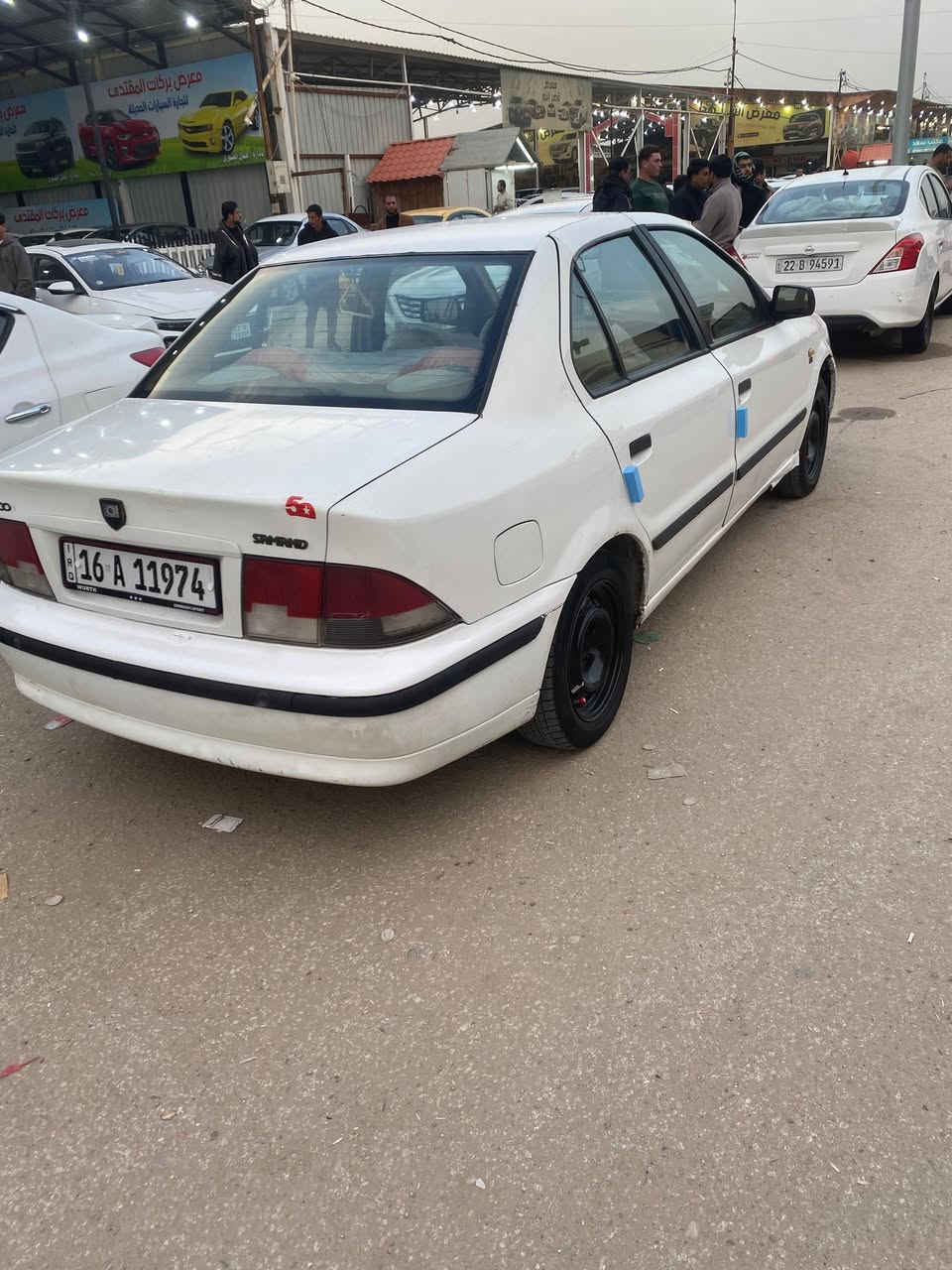 السلام عليكم 
سمند 2012 رقم دولي الجديد سنويه لل30 نضيفه السياره ستوها صاعده هزه كفاله عمامه مابيها لا صبغ ولا خياس فقط بيها باب السايق مبدل نفسيته شركه كير ومكينه وحداديه حلوات سياره ماعايزها شي تجي بعينك وتشوف السعر 43$ وبيه مجال استفسار *********** هذا رقمي وبي واتساب مامتواجد ع الفيس
