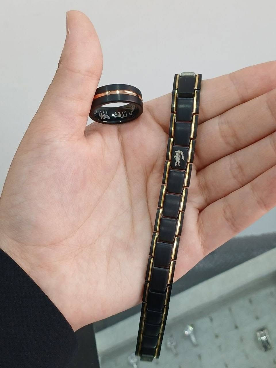 طقم الرجل الانيق 🤵⌚
برسلت لاكوست اصليه ودبله تنجستين امريكى 💍🇺🇸

لو انت عريس ده اشيك طقم تلبسه مع البدلة 🎩👔

https://wa.me/201007694808


**إذا كنت صاحب هذا الإعلان وتريد حذفه لأي سبب، رجاءا أرسل رسالة إلى الدعم الفني**