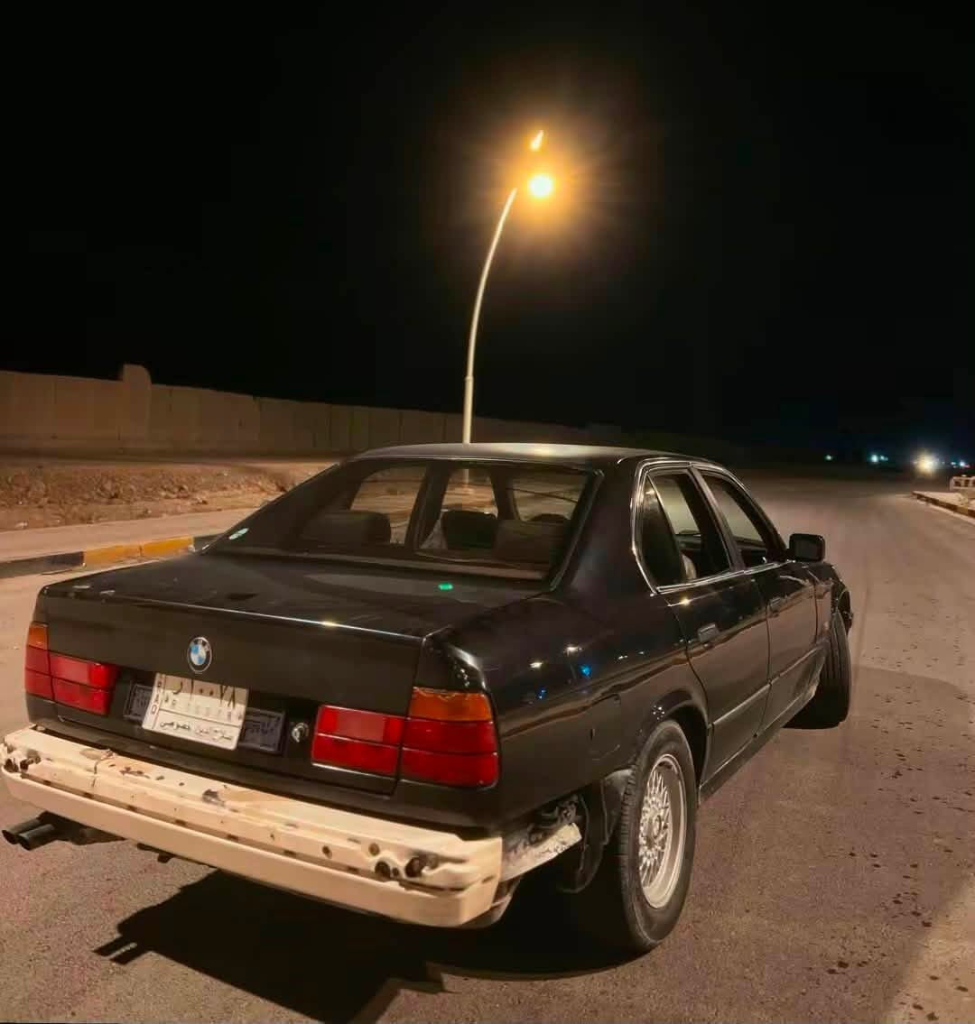 سلام عليكم 
للبيع BMW موديل ١٩٩٢ مسكر عدل صبغ احزام تعمير جديد تخم تاير جديد صدر جديد تبريد ثلج مكينه تبخير قليل نقص دعاميه خلفيه فقط وابطاين مو حيل انضاف هذني النقوصات فقط رقم صلاح الدين سنويه ساقطه
للستفسار اكثر الاتصال ***********

