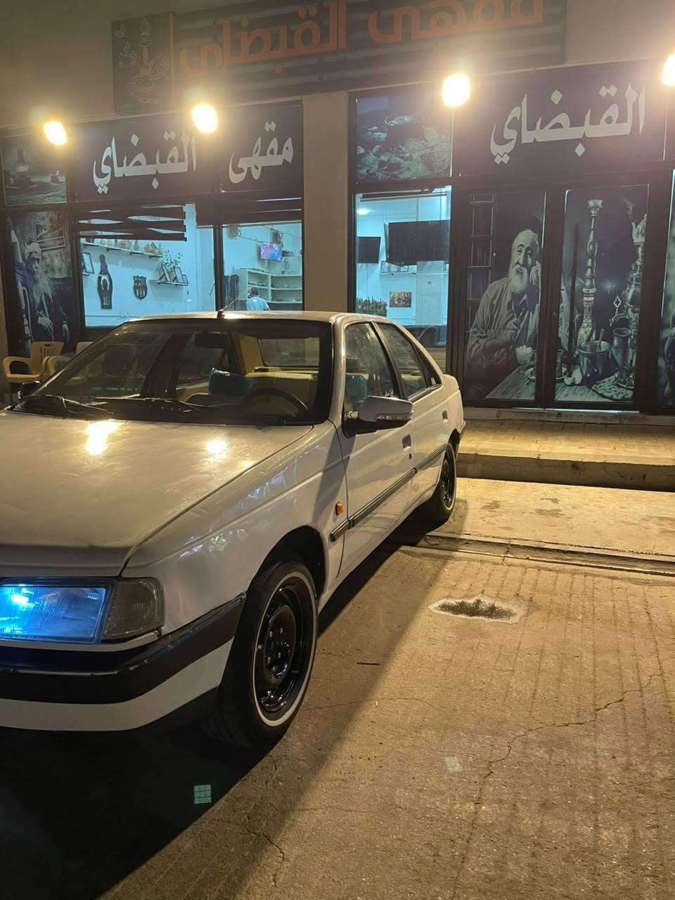 السلام عليكم للبيع بيجو 405
السعر 42 بيهه مجال 

موديل 2010 رقم نجف راعيهه يريد مداور

سياره بيهه باب فقط 
كير مكينه كفاله

سياره تخم تاير جديد
خياسات معمره
مكاني نجف رقمي ***********
