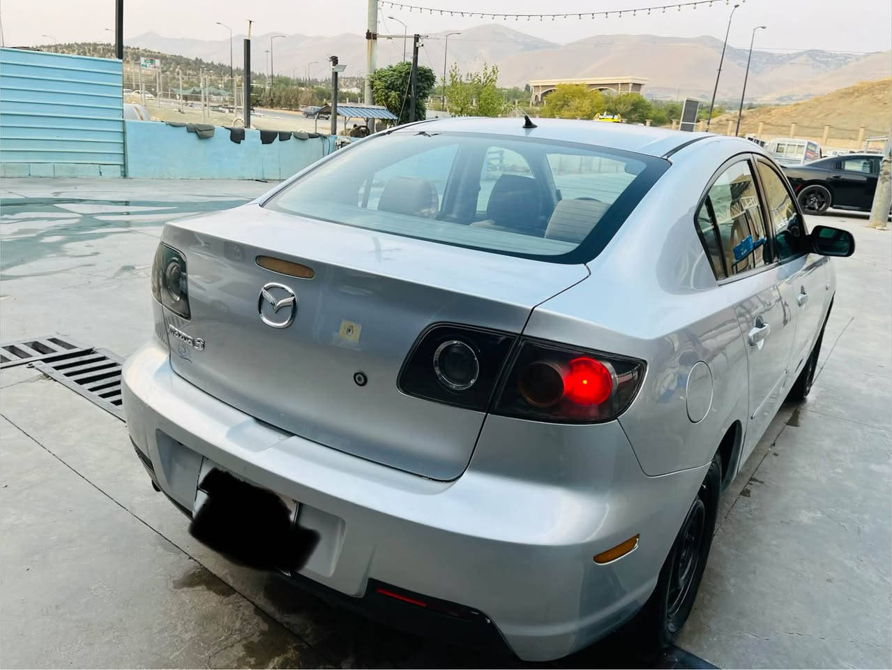 بسم الله الرحمن الرحيم 

مازدا ی زووم ی 3 مۆدێل 2008 خلیجی

مواسەفات: دەبڵ گێڕ تۆماتیک و عادی ، جام کارەبا ، ئاوێنە 

کارەبا ، قفڵ مەرکەزی کۆنتڕۆڵ دوو کۆنتڕۆڵی لەگەڵە ،دوو سویچی لەگەڵە ، تاقم کوشنی تازەیە ، سوکان تەقەڵ، شاشە ئایپادی دەرەجەیەکم بۆ داناوە لەگەڵ کامێرایی 4K 1080، چوار تایە و ویلی لۆک تازە 

بڵانس و میزانیە کراوە ، پاتری تازە ،ڕۆنی تازە ،بانصەکانی تازە بۆم گۆڕیوە ، هایدرۆلیکیم گۆڕیوە تازە ئاوی فڵچە ، سەیارەکە زۆر پاک و جوانە تازە پۆڵیشم کردوە 

سەنەوی 
تازەیە هەزە و بەڕادی تازەیە 

زۆر تندوتۆڵە کامل مەسرەفی م کردووە ، تەنها دوو 

دەرگایی سەکنی بۆیاخە بێ ناوگرتن دەرگایی سەیاقیش کەمێک ساردی هەیە 
ماڵی دۆستە 

نرخی:82 گەڵا و مەعامەلەیەکی برایانە ئەگەر موشتەری نیت سەری خۆت و منیش مەهێشێنە موشتەری لە خزمەتام
شوێن : سلێمانی

*********** السليمانية, العراق
