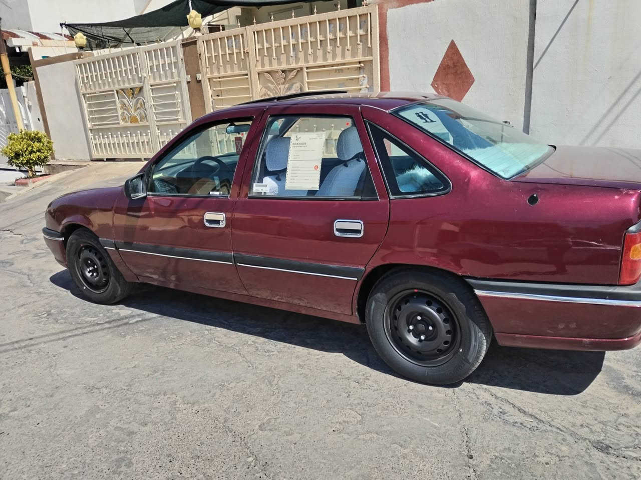 اوبل فكترا محرك ١٨ لاصرف ولا بخار ولاصوت موديل ١٩٩١ رقم دولي اربيل دفتر بانزين بي تريد وكاله تريد تحويل صدر امامي خلفي كله بشرط  سياره بلا ضربه سقف تكمات حوض شواصي كله بشرط صبغ جماليه فقط كيجات كلها تشتغل حماوه وبانزين والرون والسرعه هندبريك شغال سلايت شغاال كهربائيات كله شغال ترايك للبصره حماوه بشرط مايعبر بنكه علي شبح سعره ٣٩وبي مجال كلش بسيط للطيبين *********** كركوك
