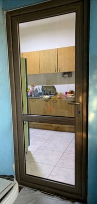 ٣/١ تثبيت باب بالكون مقطع بي ڤي سي. مقطع تركي مسلح لون انتيك. زجاج شفا...