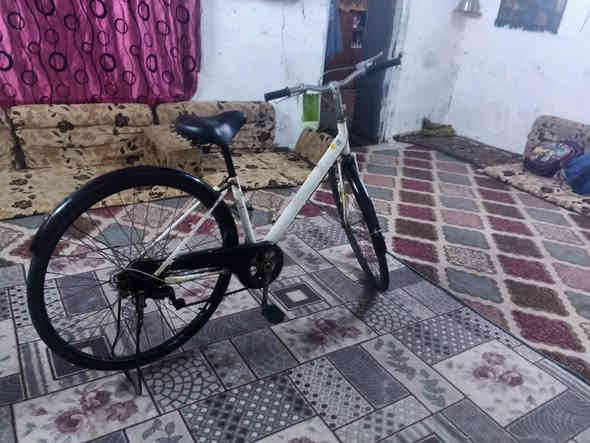 بيسكل البيع السعر 75 ألف مكان القرنه هور السعد ***********
