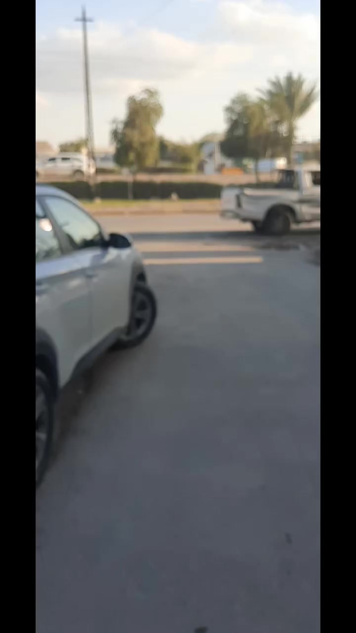 السلام عليكم
شقه طابق ثاني غرفتين نوم وصاله ومطبخ وصحيات 

موقع الدوره شارع المصافي مجاور مول الكوخ ايجارها ٤٥٠ قفل عوائل حصرا 

للاستفسار مكتب الكرم ***********
