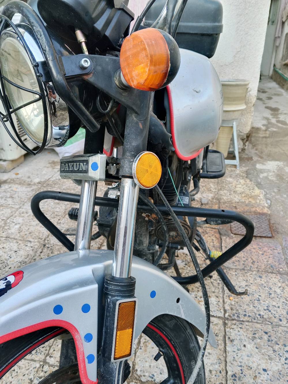 سلام عليكم  دراجة دايوان موديل 2021دراجة نضيفة جداً بيهة ملاحضات بصيطة والدراجة امجفتة تجفيت شركة دايون