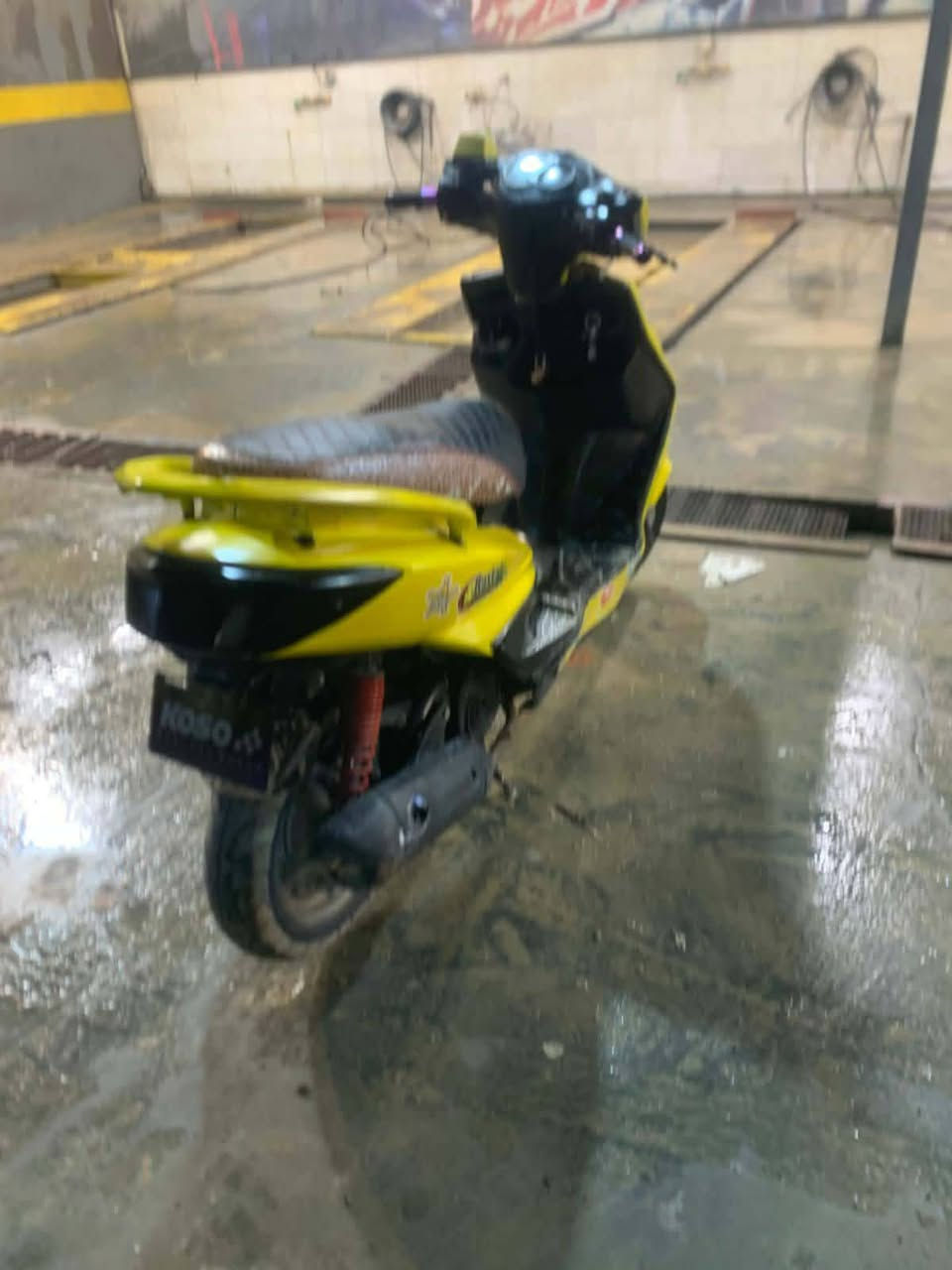 سلام عليكم دراجه سكنس البيع دراجه خير من الله مكينه بلاديه مكاني ديالى بعقوبة سعر 600وبيه مجال ***********
