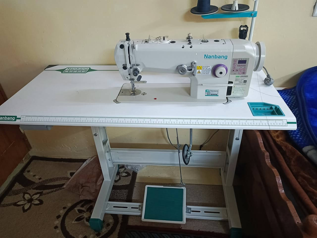 ماكنت خياطه نان بان جديده شرط سعر 600 بيها مجال مكان كركوك شورجه ***********
