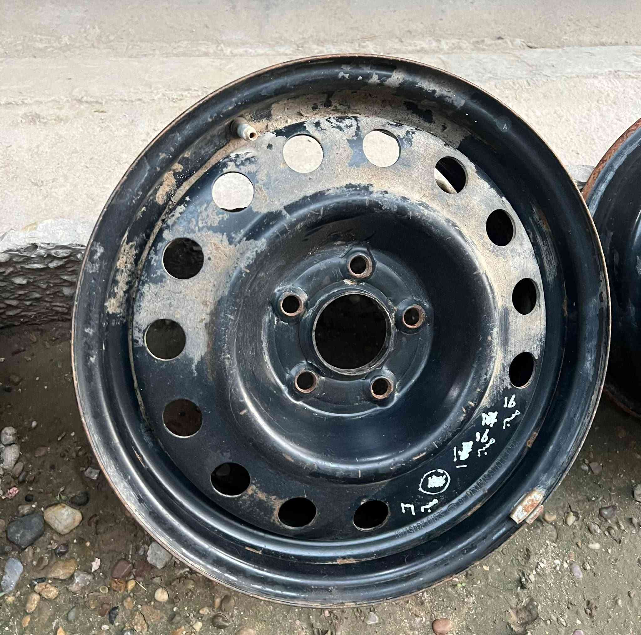 عندي ويالةتكوكة بيها حجم ١٥ وحجم ١٦


**إذا كنت صاحب هذا الإعلان وتريد حذفه لأي سبب، رجاءا أرسل رسالة إلى الدعم الفني**