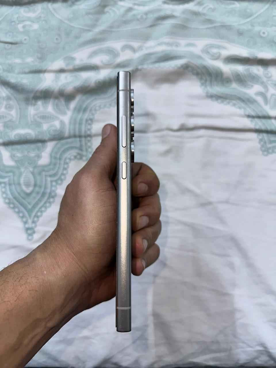 مكفول مكفول مكفول 
السلام عليكم سامسونك اس ٢٤ الترا ٢٥٦ لون تيتانيوم بحاله ممتازه اخو الجديد استخدام قليل للبيع فقط 
السعر ٩٢٥ الف مجال جدا قليل 
الناصريه شارع بغداد 
*********** ناصرية, ذي قار
