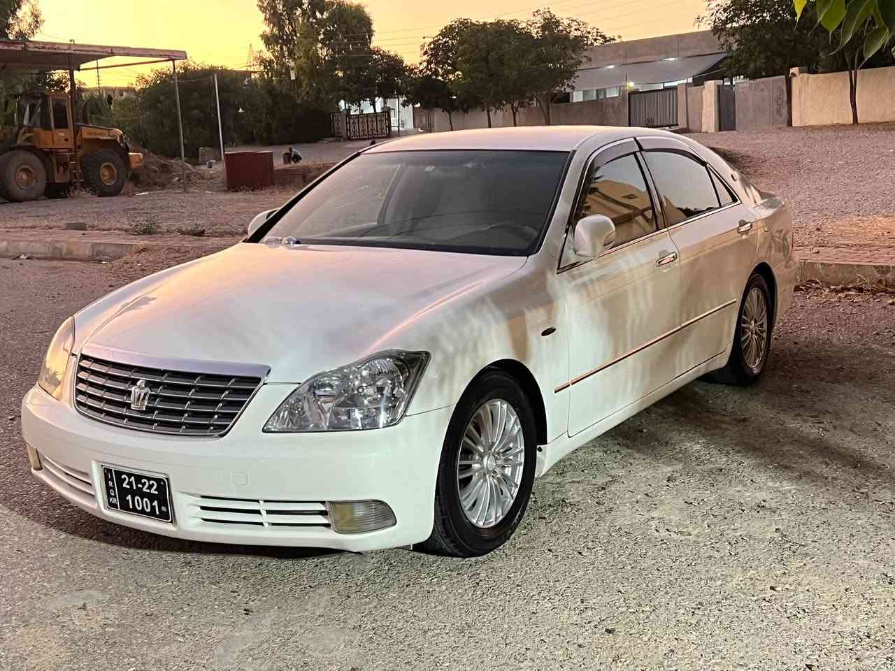 شاهينة موس ٢٠٠٦
گيرگةورة مةكينة بجوك 
٢دوكمة ناو زةرد
تةبريد سارد بريك بةسراوة 
كامل  سيرفز   تةقةو رةقةي نية
جالو شوخت نية 
تاو ويلي تازةية 
سعر ٦٢ مجال 
***********
