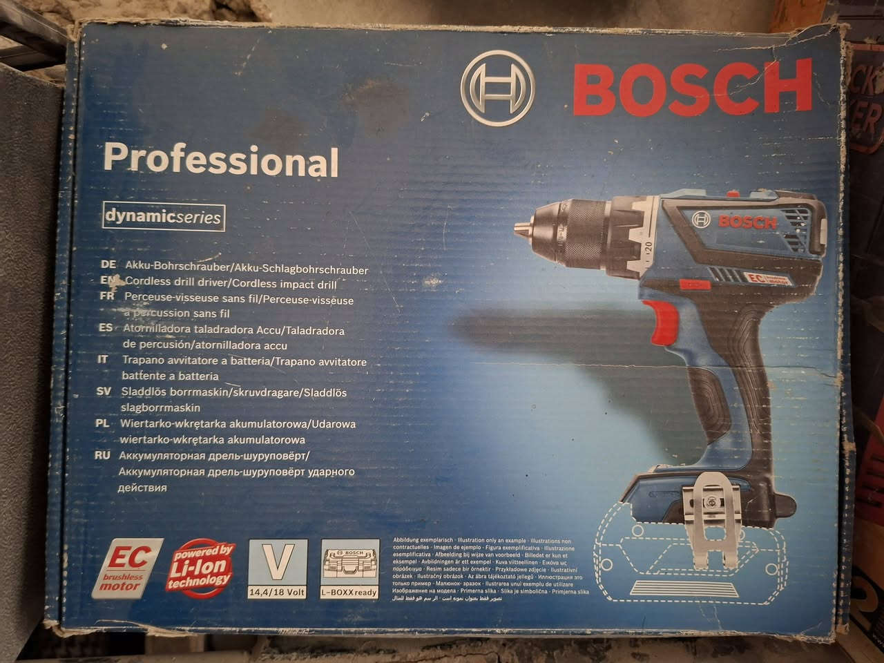 السلام مجموعة بوش كلها اصلية ومشتريها جديد بالكارتون
كلهن مستخدمات الصور للتوضيح كراتينهن موجودات وياهن
بس المنشار الترددي جديد غير مستخدم
دريل ٥٠ نيوتن عدد ١
دريل ٦٠ تيوتن عدد ١
دريل امباكت بلوتوث عدد ١
دريل طوبة ٦٠ نيوتن همر نظام سيفتي عدد ١
كوسرة شحن حجم ١٢٥ عدد ١
كوسرة كهرباء حجم ١١٥ عدد ١
دريل همر ٣ وضعيات وياه بطاريات عدد ٢ وشاحنة
فريزة اوزيتو استرالي عدد ١
شاحن بطاريات الماني من ٦ فولت الى ٢٤ فولت عدد ١
شاحن بطاريات الماني ٦ فولت و١٢ فولت عدد ١
الاجهزة لا تحتوي على بطاريات وشاحنات لان كلهن مشتريهن سولو يعني فارغات 
اي شي تريده دزلي راسلني دزلي صورته وبالخدمة
مكاني كربلاء وتوصيل موجود لكل المحافظات
***********
***********
