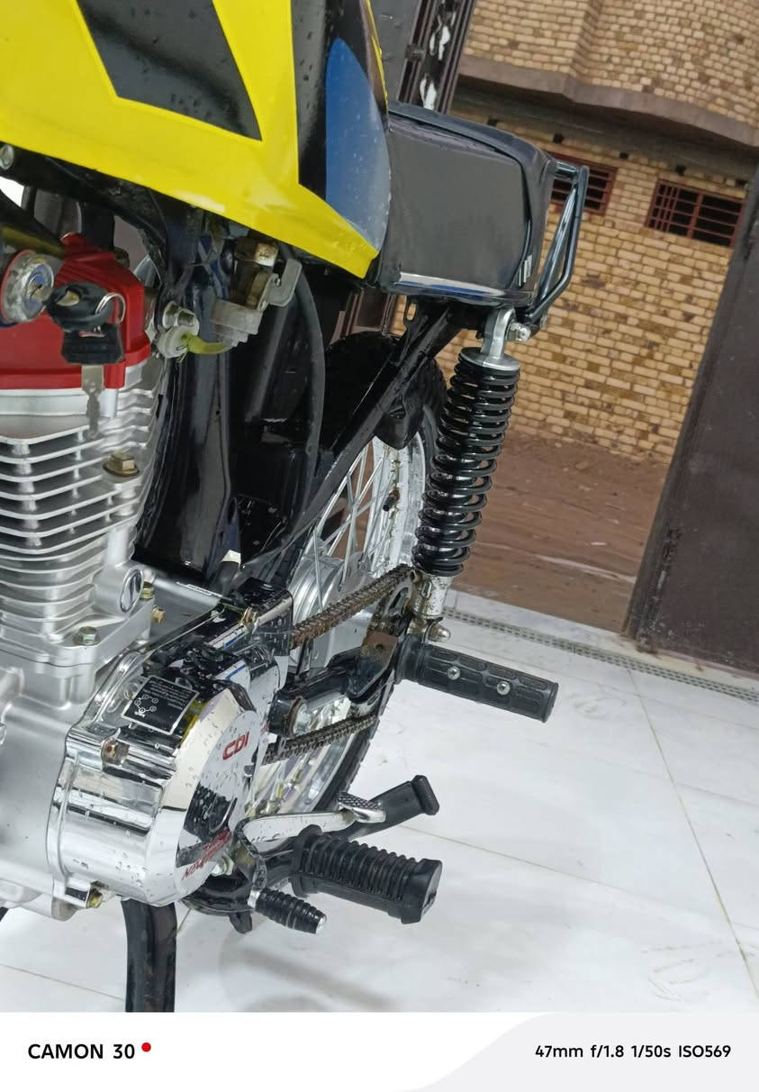 سلام عليكم دراجه للبيع بدون وراق ***********
