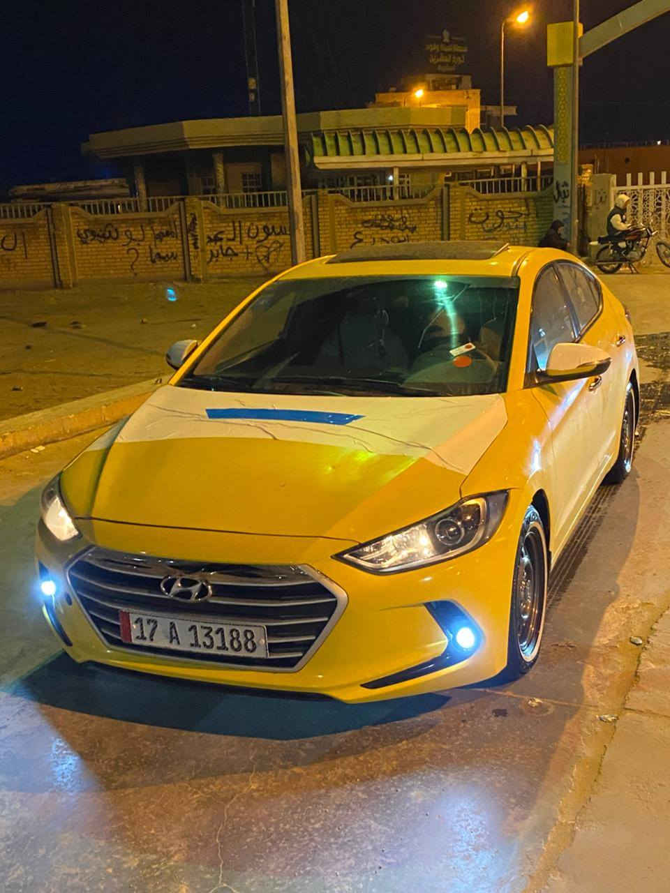 السلام عليكم
 هونداي النترا خليجي سعر 125 بمجال للشراي
 فول عدل بصمه موديل 17 مكينه 2000 دوش كير خير من الله تبريد ثلج قطعتين حادث جاملغ الخلفي بدون عابر مصفره هيا وغرامات ثاني يوم داور تخم تاير كروم السياره جاهزه لاخر حبايه مكان السياره السماوه رميثه (فقط للبيع ونقد) *********** بي واتساب
