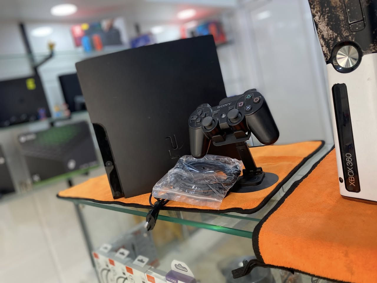 PS3 XBOX 360 MFLACHI MAMRIN B LES JEUX
PS3 SLIM 
500 GO
MFLACHIA 
FIHA 19 JEUX
MANETTE DORIGINE LES CABLE 
PRIX 22500

XBOX 360 SLIM MFLACHIA 
MFLACHIA 
30 JEUX 
256GO
Prix 22500


**إذا كنت صاحب هذا الإعلان وتريد حذفه لأي سبب، رجاءا أرسل رسالة إلى الدعم الفني**