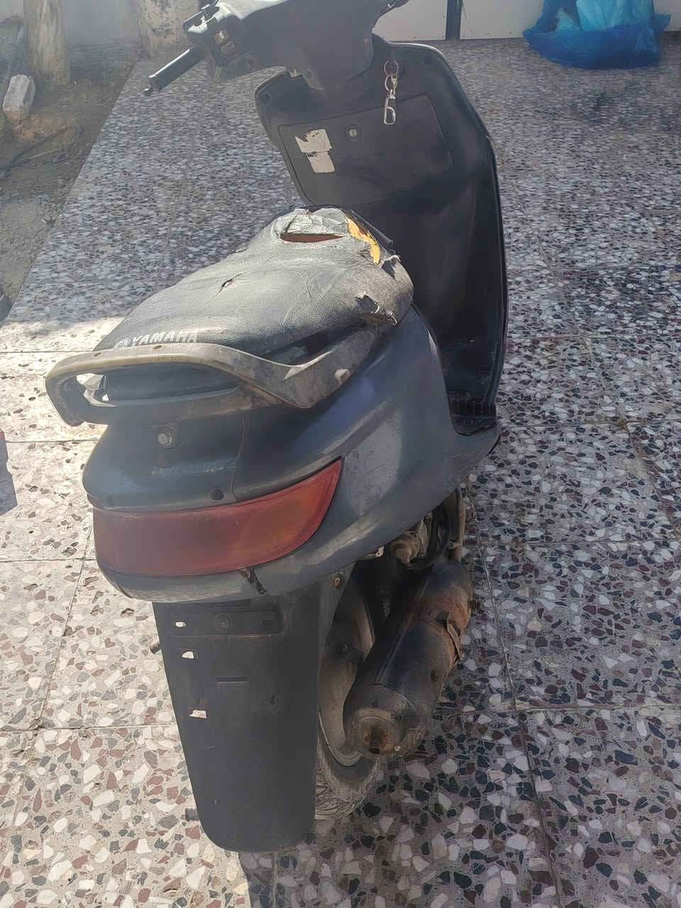 السلام عليكم دراجة فراشة للبيع شغاله سلف هندر شوكت متجيهه ربع نكره السعر 275  الرقم ***********
