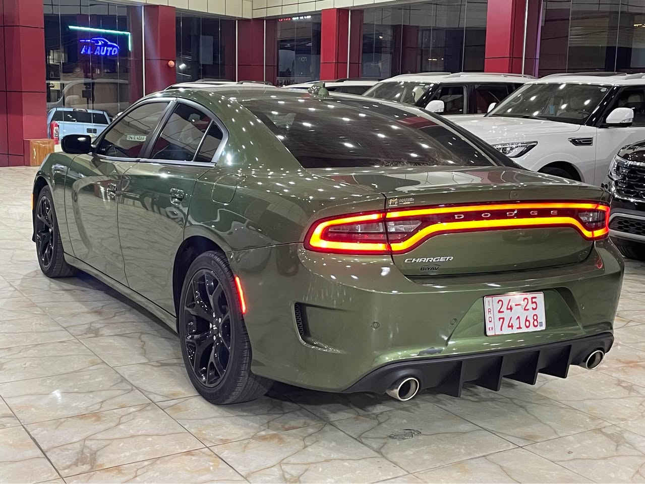 Dodge charger 2023 
للبيع فقط 
لون مميز 
موديل ٢٠٢٣
ماشية ٣٠ الف ميل 
موصفات sxt 
٦ سلندر 
بيها جاملغ صبغ و شوية من باب بيها بارد
بدون دواخل بدون ارباك بشرط 
گير و محرك و ترقيم بشرط 
تترقم شمالي 
سعر ٢٣٣ $ و بيها مجال 
مكان دهوك 
للاستفسار : *********** دهوك, العراق
