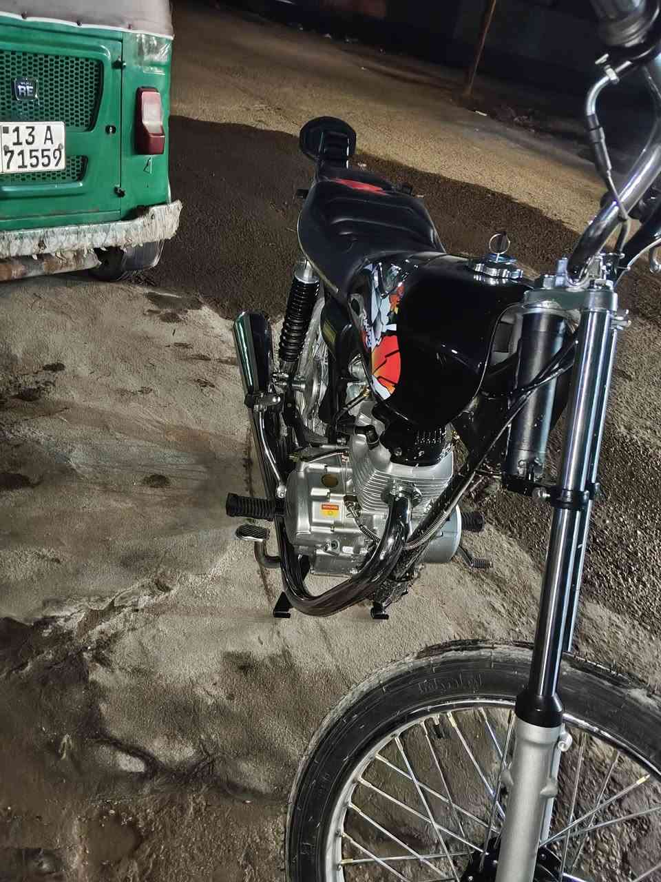 دراجه البيع سيجي ام الحرب تعمرت اليوم بعده عله سحك بدون وراق سعر خاص ***********
