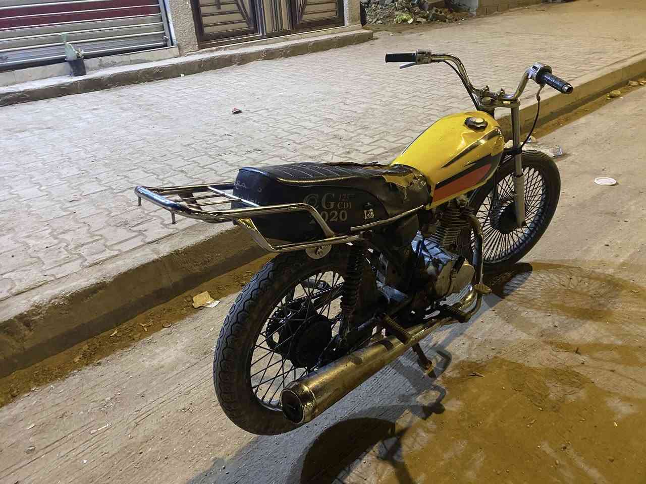 راجة أربعة قير للبيع دراجة كل شيء ما بيها كلك السعر150 
 المكان كربلاء اللي نحول الجديد مال أبو مهدي المهندس***********
