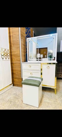 غرفة نوم تركي 🇹🇷مستخدم  نضام ابواب نضافه فول  تتكون من 10 قطع  + برغي ...
