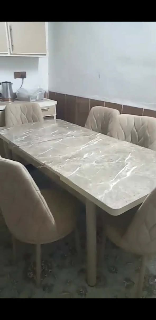 السلام عليكم عندي هذا الميز الطعام فقط ١٥٠ جديد بالجيس مستعجله عل بيع شراي خاص شوراو


**إذا كنت صاحب هذا الإعلان وتريد حذفه لأي سبب، رجاءا أرسل رسالة إلى الدعم الفني**