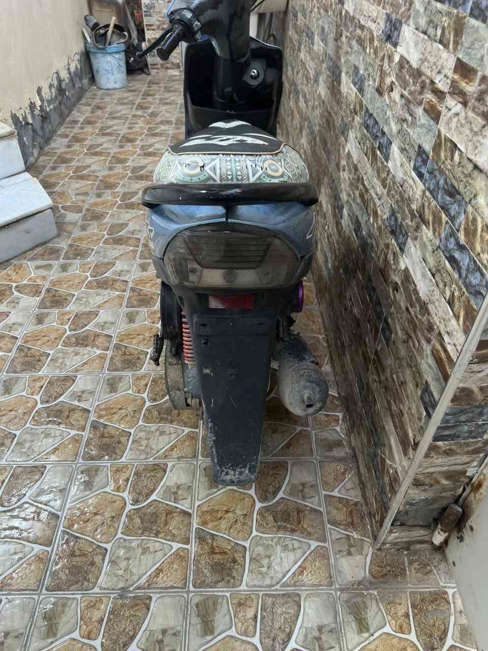 دراجه ماكس عدله للبيع السعر 400وبيها مجال مكان حله بكرلي ***********
