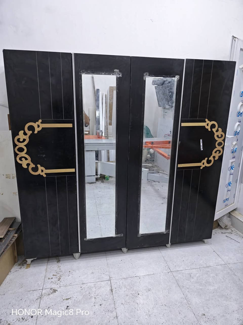 سلام عليكم اخوان غرفه نوم تركيه 5 قطع سعر معه نقل ونصب صير 260 الف قفل اي استفسار رقم ***********
