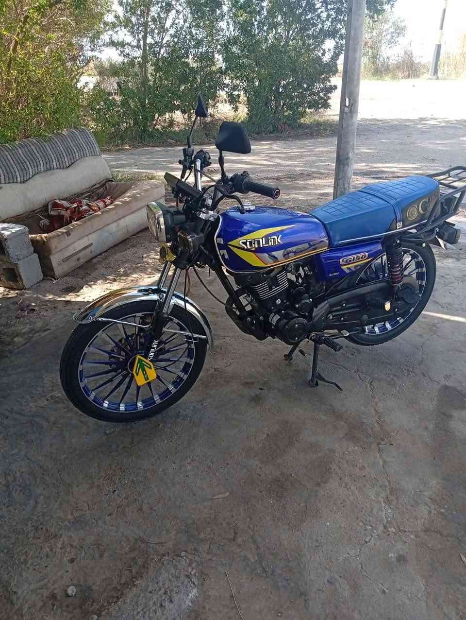 يا الله دراجه ايراني للبيع موديل٢٠٢٤ اوراق كامله جاهزه السعر ٧٥٠  الف المكان الصقلاويه مكلف بلنشر رقم صاحب الدراجه *********** /***********
