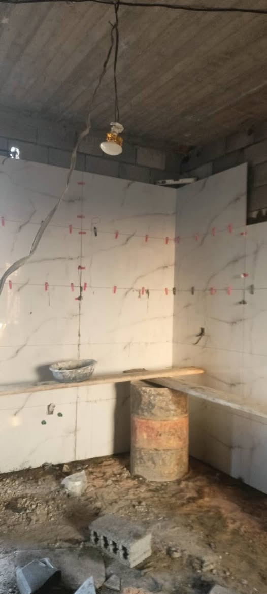 سلام عليكم خلفه سراميك شغل ايراني تتريس لوح ارضيات ***********
