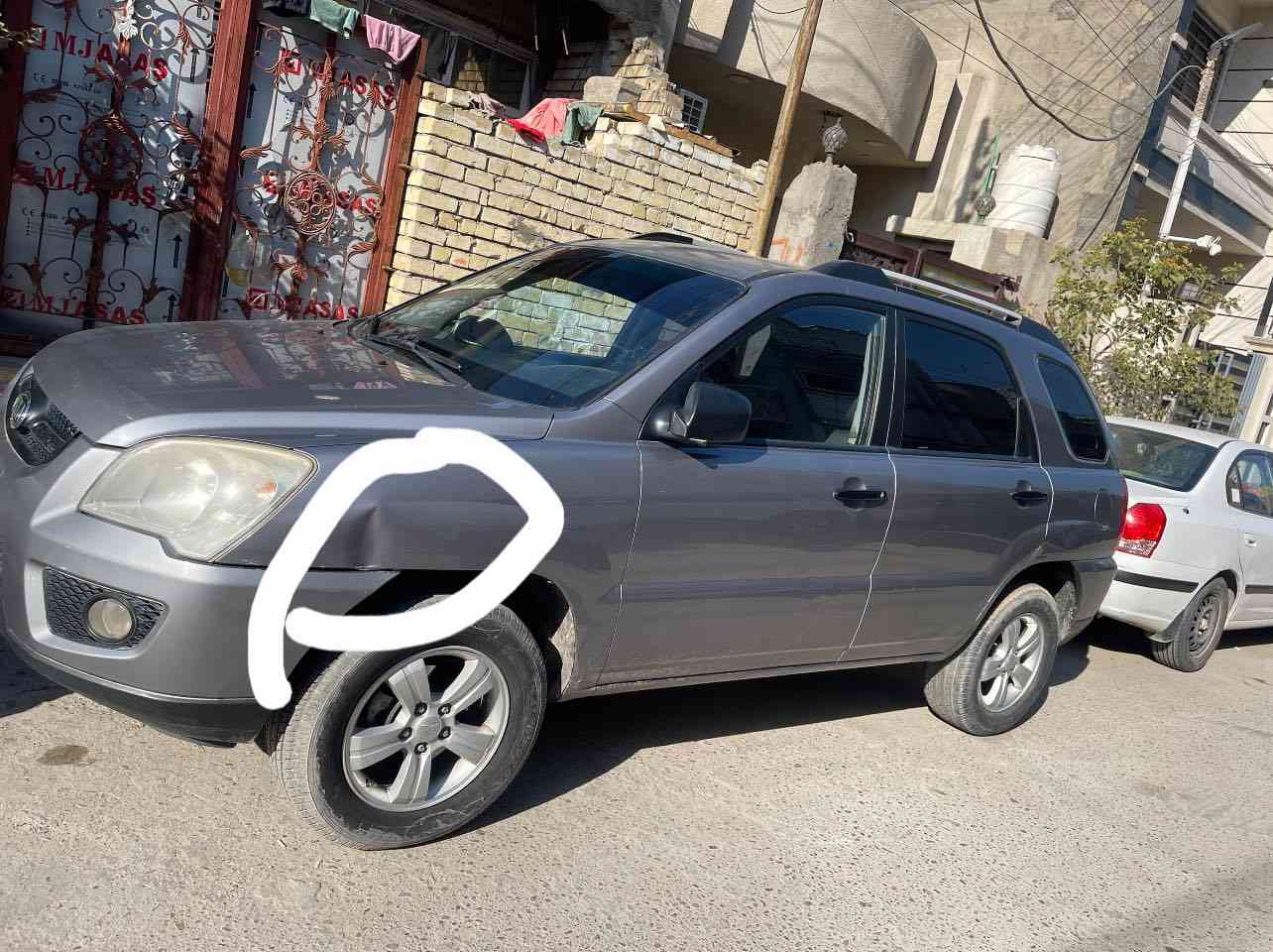 السلام عليكم
سبورتج 2009 وارد خليجي  
. بيهه 2 قطعه جاملغات اماميه بدون تصليح ولاصبغ وصورهم مرفوقه وي المنشور 

. ادامه كامله المنضومه الاحتراق.
.منضومه تبريد جديده.
.تخم تاير جديد 5 ويل كب .
.منضومه لد زينون مع بروجكتر .

… السعر 120 قابل للتفاوض شي بسيط.

وتس اب او خط 
***********
