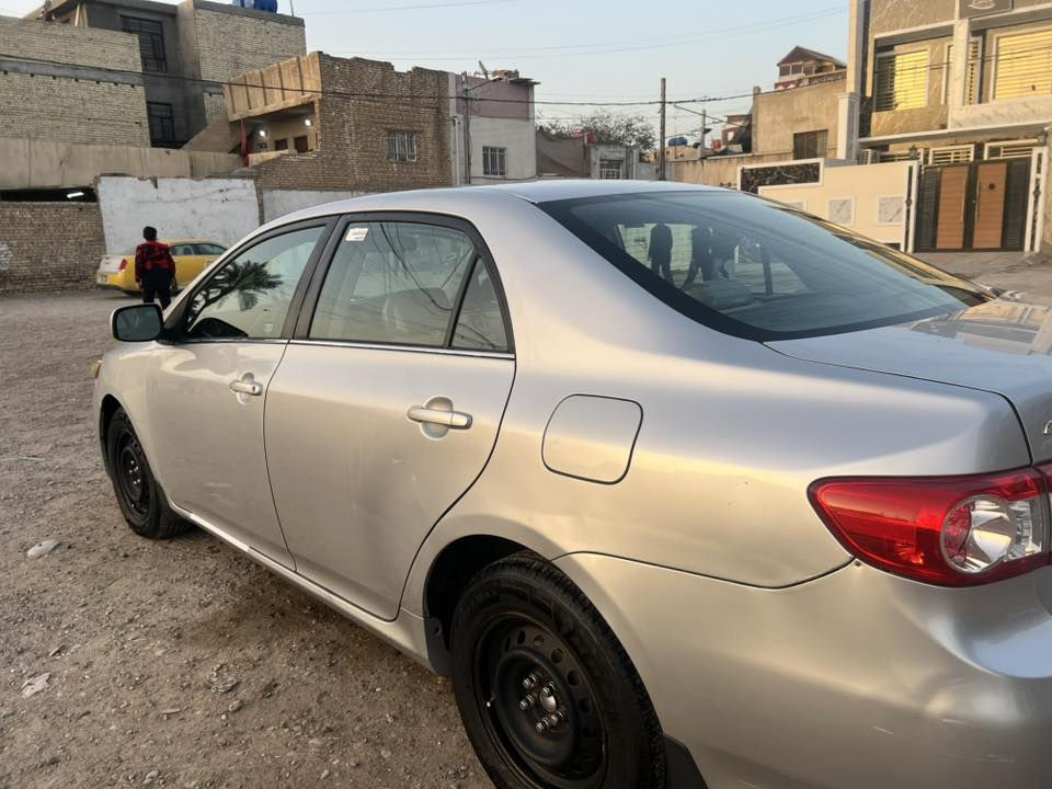 للبيع تويوتا كورلا 2013 نظيفة
كير ومكينة ما مبدلات، نضيفات، تبريد ممتاز، السنوية 2027، رقم بغداد.

ما بيها صبغ، فقط جاملغ بسيط بالهلال الأمامي الايسر، والجاملغ لايمن مبدل  أصلي نفس اللون.

بيها ضربة بالغد ما واصلة للشاصي، السيارة خير من الله.

صدر جديد صارله شهر من شادّه، استعمال شخصي، 

السعر 125$ قابل للتفاوض للجادين فقط 

الاتصال .***********
