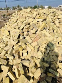 طابوق • كميات كبيرة • مواد بناء