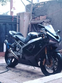 دراجه كاوسكي نينجا 636 موديل 2004 مصبوغه اسود للجماليه غير هيج كفاله ط...