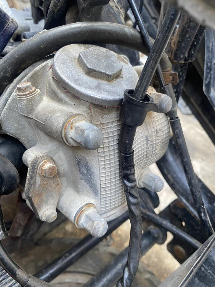 السلام عليكم ماكس عدله للبيع كوم حديد شغاله بس ادخن غراضهه كلهه كامله كفرات ترايش كلشي كامل للبيع السعر 275 وبيهه مجال قليل للشراي مكاني البصره القبله هـ/***********
