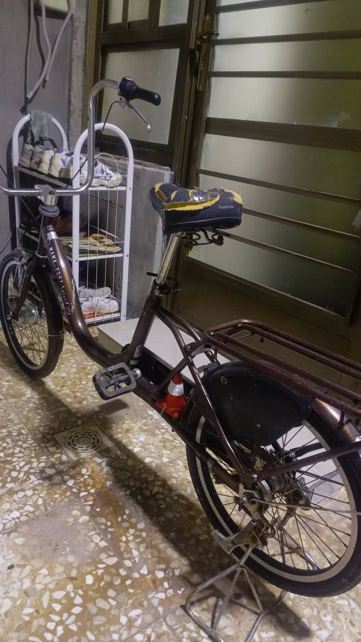 بايسكل تكسي ياباني بالة رمبة للبيع
عكرب فاره 3نمر 
داينمو امامي بلادي
السعر 100
الهاتف ***********
