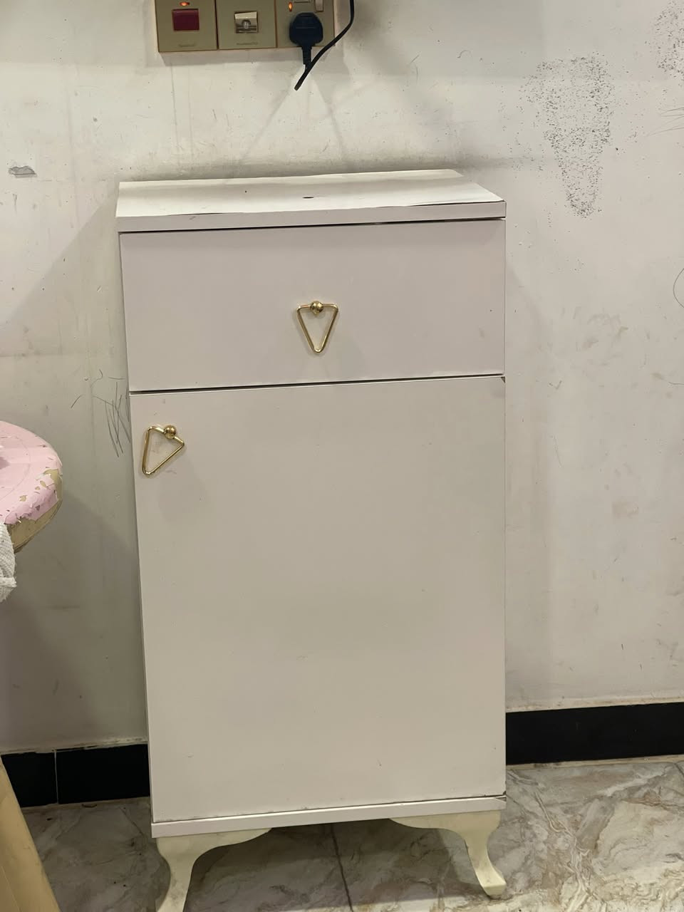 غرفه نوم حلوه نضيفه وياها جرارتين يم الجربايه 
استفسار خاص او اتصال ع هذا رقم ‭+964 773 381 4561‬


**إذا كنت صاحب هذا الإعلان وتريد حذفه لأي سبب، رجاءا أرسل رسالة إلى الدعم الفني**