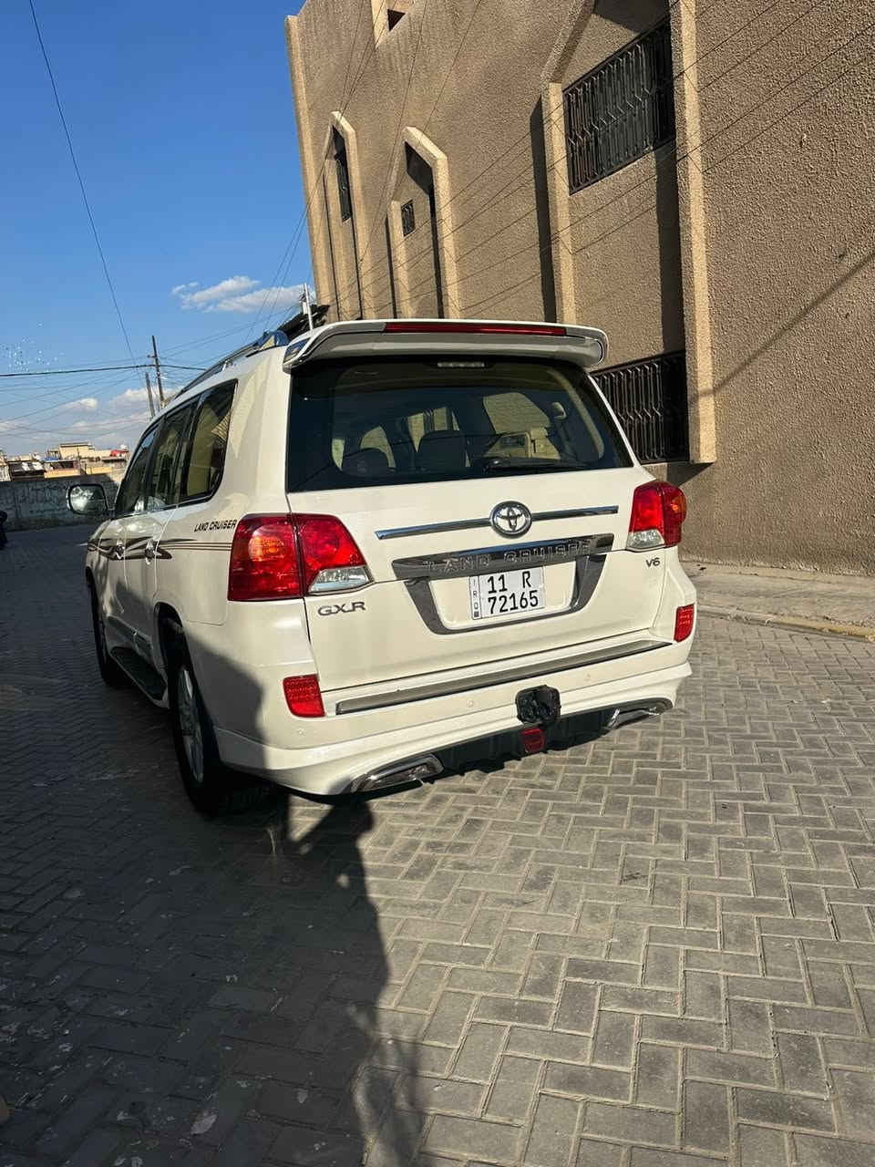 السلام عليكم لاندكروز موديل ٢٠١٣ سياره جديده ماشيه ٨٨ الف فقط مكفوله كفاله عامه ماعدا شي بسيط كد شبر فقط فول الفول رقم بغداد بأسمي تحويل مباشر السعر ٣٦٥ وبيه مجال بسيط للاستفسار الاتصال *********** مكاني بابل
