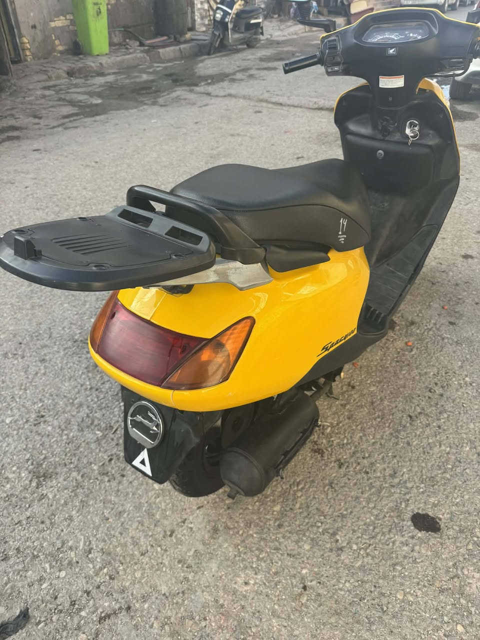 السلام عليكم دراجه سبيسي جديد رمبه جاهزه من كلشي مكان واسط داموك سعر عله رقم ***********
