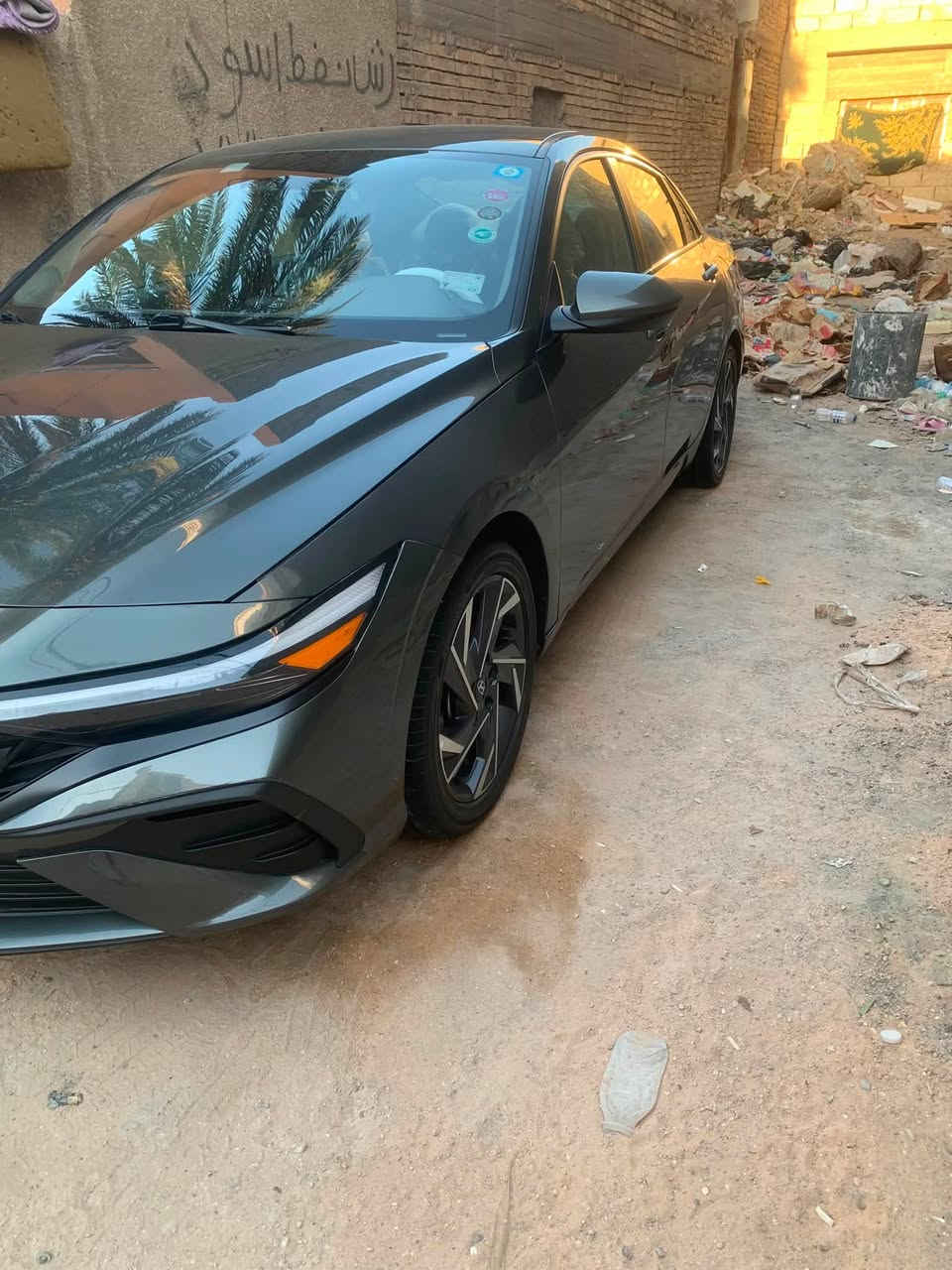 السلام عليكم

Elantra 2024 

حادثه خشم الجاملغ الايسر والبنيد مبدلات ومصبوغات  والقديمات موجودات 

وهنا بل عراق بيه باب السايق نظربت بعده على حطته مالاعب بيه 

بدون دواخل بدون شواصي كفاله سياره 

ايرباك دركه بس 

🏁🏁🏁🏁🏁🏁🏁🏁🏁

⬜️◻️▫️⬜️◻️▫️⬜️

المسافة المقطوعة : 35 الف.  
مو ميل  يعني تطعل بحدود ال 22 ميل  🚶

حجم المحرك: 2000دوش 💪🏻

اللون : فيراني 

🏁🏁🏁🏁🏁🏁🏁🏁🏁

⬜️◻️▫️⬜️◻️▫️⬜️

🚗🚗🚗🚗🚗🚗🚗

🚗🚗🚗🚗🚗🚗🚗

الإضافات :  

شاشه دجيتل متصله بالكامل 📺

بصمة تشغيل 🌃

بصمة ابواب  2️⃣

بصمة صندوق📱

تشغيل عن بعد

رادار امامي رادار خلفي وجانبي  👈🏻

مانع تصادم بريك ذكي2️⃣

حساسات امامية 

تحديد مسارات  

مدخلين شحن واوكس 

تبريد بيانو منفصل 🅿️

تشغيل عن بعد ☝🏻

دشبول لد بلادي الوان ​👈🏻

نقطة عمياء 🚨

إضاءة LED💡

ويل كب 🛞

شاشة تحكم لمس📺

اندرويد اوتو🤖

ابل كار بلاي🍏

خرائط 🗺️🧭

دخول ذكي🚪

كاميرا خلفية دوارة 🚥

حساسات اطارات 🛞

مثبت سرعة Cross

اضوية امامية LED

نضام قيادة ذاتية🚘

انارة أضوية اوتوماتيك 

3انضمة قيادة (eso,Nor, Sport( 

السعر(143) 
مكاني بغداد الدوره ***********

