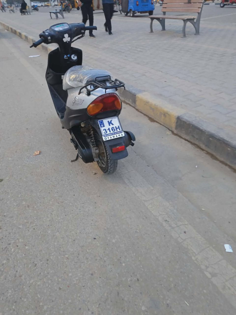 سلام عليكم دراجة يماهة كلهة شغالة منطول لطول تايرات جدت مامتعوبة أوراق كاملة ما نقصها برغي سعر خاص ولمو شراي إلا يراسل سعر خاص


**إذا كنت صاحب هذا الإعلان وتريد حذفه لأي سبب، رجاءا أرسل رسالة إلى الدعم الفني**