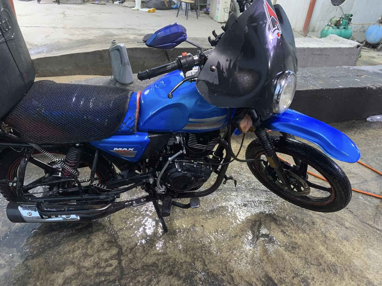 سونك جبلي موديل 2024
مكان بغداد تقاطع درويش 
750 وبيه مجال قليل 
***********
