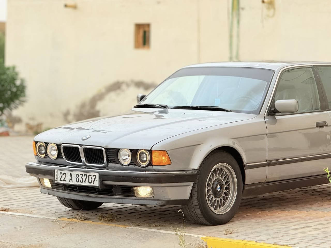 السلام عليكم اخوان 🤍
BMWموديل 1991 رقم اربيل سنويه لغايه 2027 باسمنه تحويل مباشر ثاني يوم 
الحجم(730i (V8   مسكر 8 سلندر 
مكينه وكير حاويه شرط مكفولات 
حداديه وتخم تاير جديد دواخل نضيفه تبريد منضومه كامله جديده ثلج ❄️ كهربائيات كلهه شغاله سياره مصبوغه عام جماليه بدون اي حادث مكفوله 
العنوان واسط 
السعر 55 وبيه مجال 
رقم الهاتف ***********
