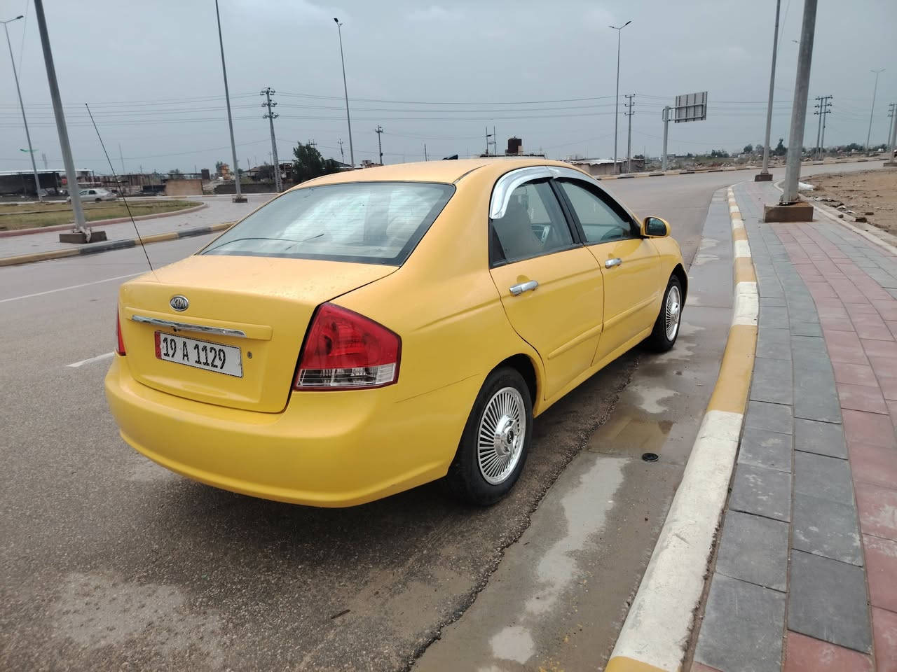 السلام عليكم سياره نوع سبكتره موديل 2009 السياره مكينه كير حداديه تخم تاير مكفولات حادثه باب العبري سياره صبغه جديه تبريد ثلج دواخل السعر 74وبيها مجال بسيط مكان جديده رقم كربلاء نكليزي مكان كربلاء ***********
